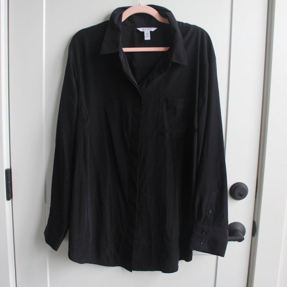 NWT Nine West Black button blouse